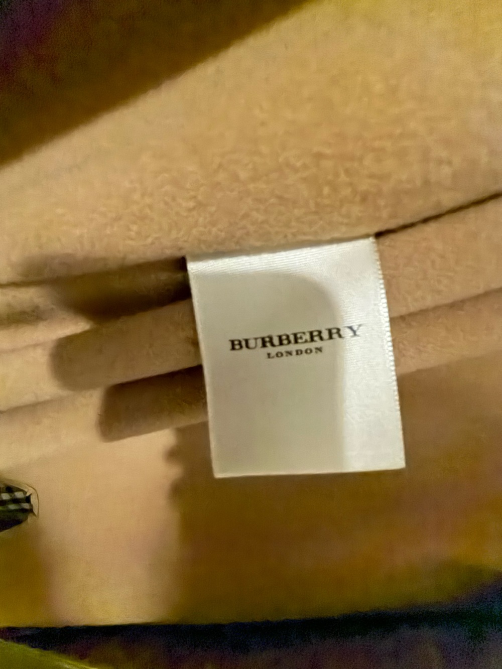 Burberry Men’s Beige Double-Breasted Trench Coat. NWOT - Picture 5 of 10